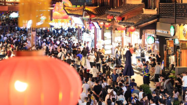 十大正规配资平台 印度客机坠毁机场恢复运营